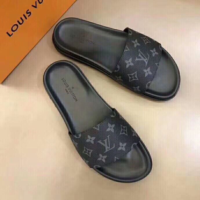 Louis Vuitton Slippers